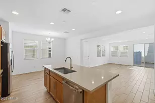 10038 W Piccadilly Rd, Avondale, AZ 85392 - Photo 9