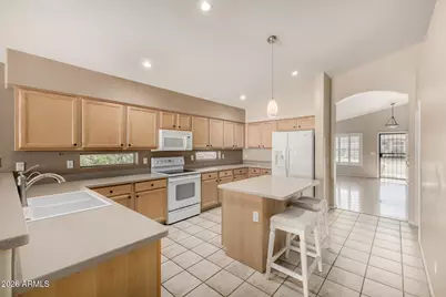 7408 W Abraham Lane, Glendale, AZ 85308 - Photo 11