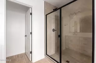 8025 W Granada Rd, Phoenix, AZ 85035 - Photo 17