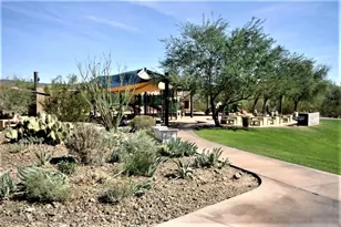 12752 W Caraveo Pl, Peoria, AZ 85383 - Photo 25