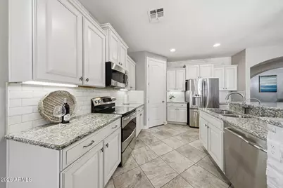 18440 W Wind Song Avenue, Goodyear, AZ 85338 - Photo 7