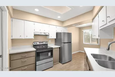 19445 N Star Ridge Drive, Sun City West, AZ 85375 - Photo 17