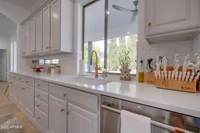 2812 E Washington Court, Gilbert, AZ 85234 - Photo 13