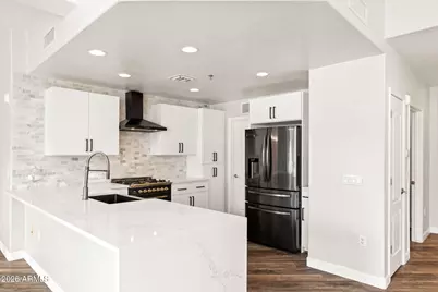 16 W Encanto Boulevard #12, Phoenix, AZ 85003 - Photo 11