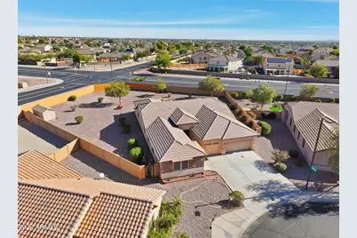 22734 W Ashleigh Marie Drive, Buckeye, AZ 85326 - Photo 7