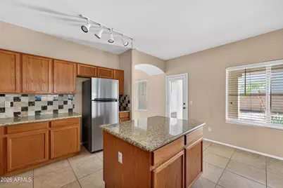 16036 W Custer Lane, Surprise, AZ 85379 - Photo 9