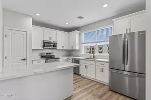 2601 E Clarendon Ave, Phoenix, AZ 85016 - Photo 17