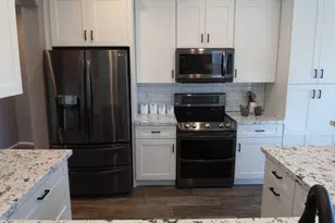 20487 N 94th Ave, Peoria, AZ 85382 - Photo 7