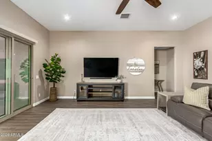 26026 N 138th Ln, Peoria, AZ 85383 - Photo 11