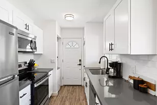 4625 N 73rd St, Scottsdale, AZ 85251 - Photo 7