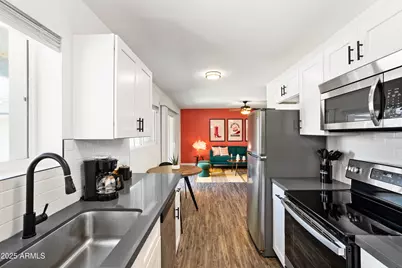 4625 N 73rd Street #1001, Scottsdale, AZ 85251 - Photo 3