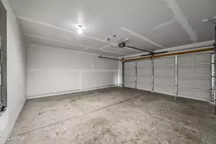 625 S Heritage Dr, Gilbert, AZ 85296 - Photo 19