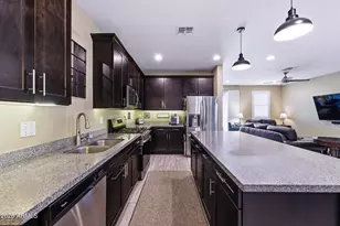 3710 E Branham Ln, Phoenix, AZ 85042 - Photo 11