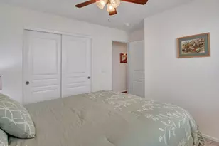 24201 W Desert Bloom St, Buckeye, AZ 85326 - Photo 47