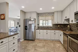 12922 W Bonanza Dr, Sun City West, AZ 85375 - Photo 15