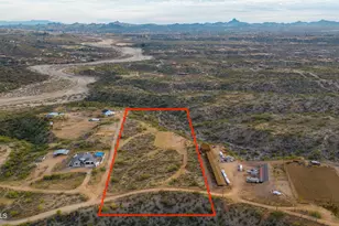 002 S Everett Bowman Roads, Wickenburg, AZ 85390 - Photo 1