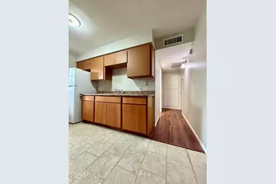 825 E 5th Street #B, Mesa, AZ 85203 - Photo 7