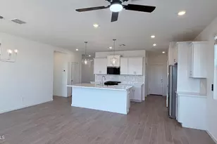 15809 W Gray Fox Trl, Surprise, AZ 85387 - Photo 5