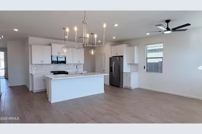 15809 W Gray Fox Trail, Surprise, AZ 85387 - Photo 7