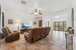 39611 N 26th St, Cave Creek, AZ 85331 - Photo 5