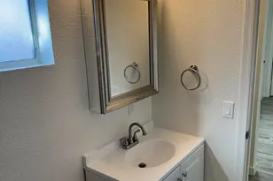 3011 W Highland Ave, Phoenix, AZ 85017 - Photo 13