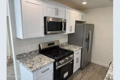 3011 W Highland Avenue, Phoenix, AZ 85017 - Photo 5