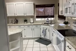 7633 W Kristal Way, Glendale, AZ 85308 - Photo 9