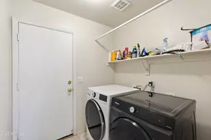 2546 E Camellia Dr, Gilbert, AZ 85296 - Photo 17