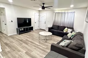 1542 W 5th Pl, Tempe, AZ 85281 - Photo 3