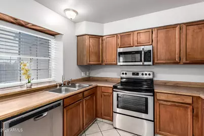 8111 W Wacker Road #13, Peoria, AZ 85381 - Photo 9