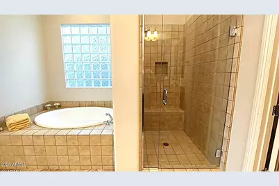 21212 N 38th Place, Phoenix, AZ 85050 - Photo 13