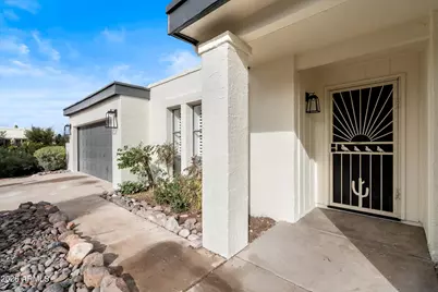 1155 E Village Circle Drive N, Phoenix, AZ 85022 - Photo 9