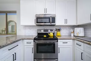 8145 N Central Ave, Phoenix, AZ 85020 - Photo 15