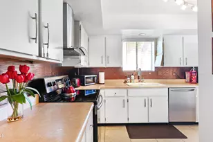 26401 S Howard Dr, Sun Lakes, AZ 85248 - Photo 15