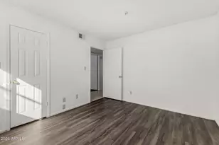 7510 E Thomas Rd, Scottsdale, AZ 85251 - Photo 13