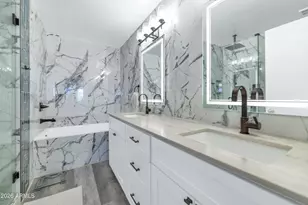 3021 E Wahalla Ln, Phoenix, AZ 85050 - Photo 15