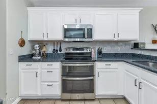 3021 E Wahalla Ln, Phoenix, AZ 85050 - Photo 9