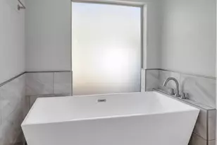 8462 E San Bernardo Dr, Scottsdale, AZ 85258 - Photo 19