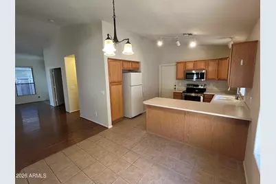 15948 W Latham Street, Goodyear, AZ 85338 - Photo 3