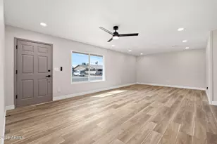 3556 E Helena Dr, Phoenix, AZ 85032 - Photo 7