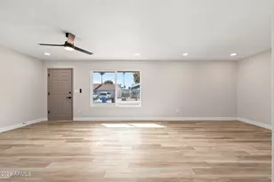 3556 E Helena Dr, Phoenix, AZ 85032 - Photo 11