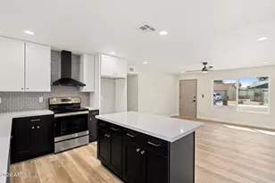 3556 E Helena Dr, Phoenix, AZ 85032 - Photo 13