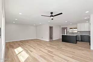 3556 E Helena Dr, Phoenix, AZ 85032 - Photo 5