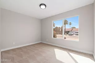 3556 E Helena Dr, Phoenix, AZ 85032 - Photo 17