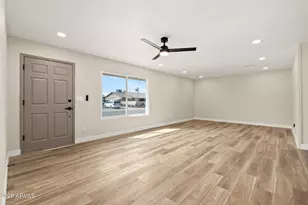 3556 E Helena Dr, Phoenix, AZ 85032 - Photo 7