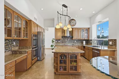 9203 E Topeka Drive, Scottsdale, AZ 85255 - Photo 17