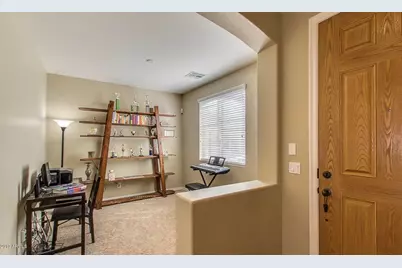 14582 W Port Royale Lane, Surprise, AZ 85379 - Photo 11