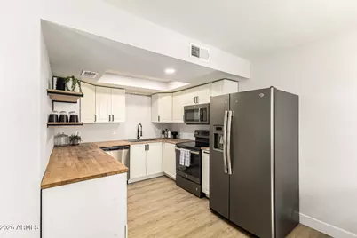 2040 S Longmore -- #72, Mesa, AZ 85202 - Photo 5