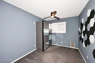 18245 North 42nd Pl, Phoenix, AZ 85032 - Photo 17