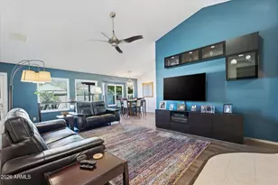 712 W Loughlin Dr, Chandler, AZ 85225 - Photo 7